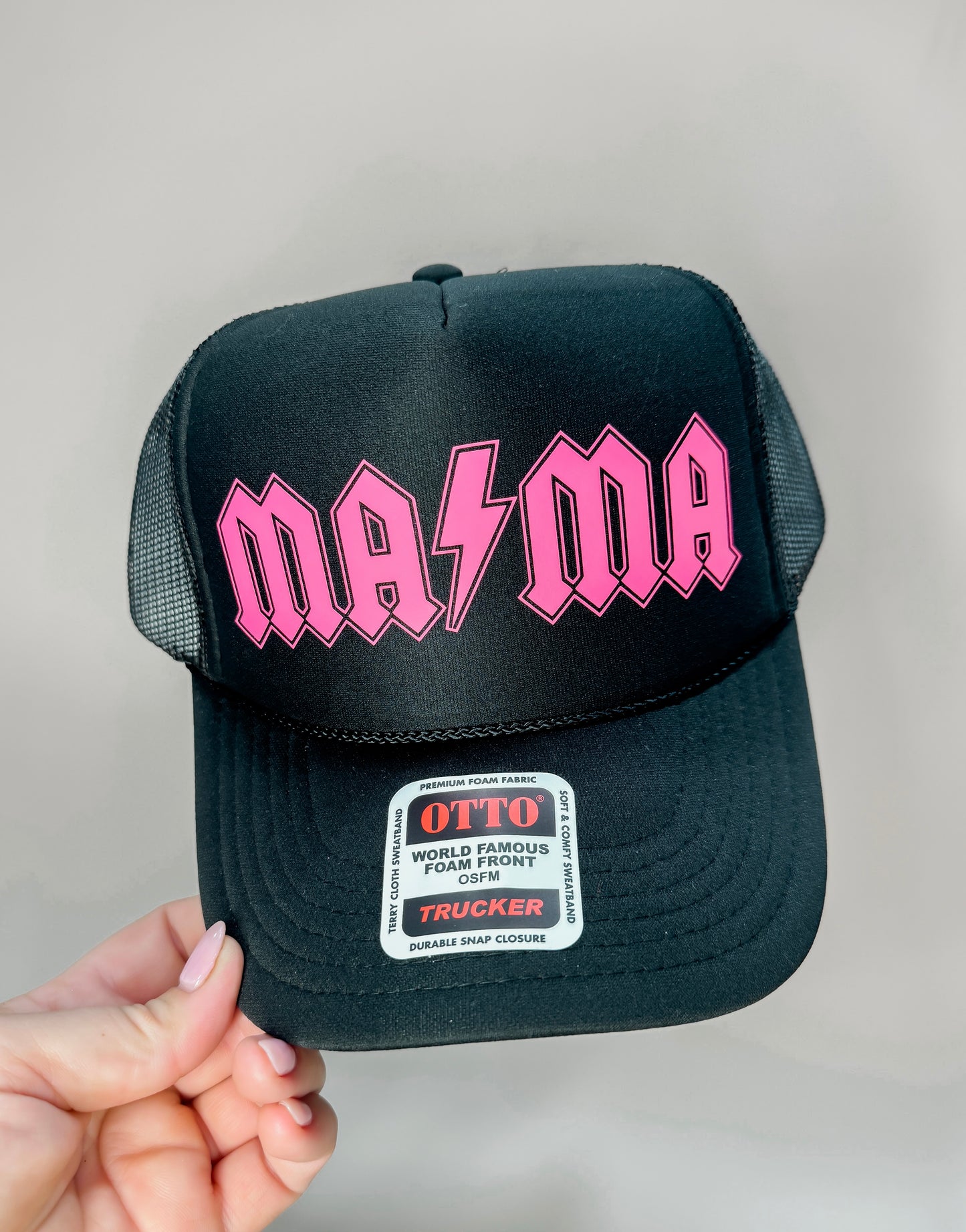 MAMA trucker hat